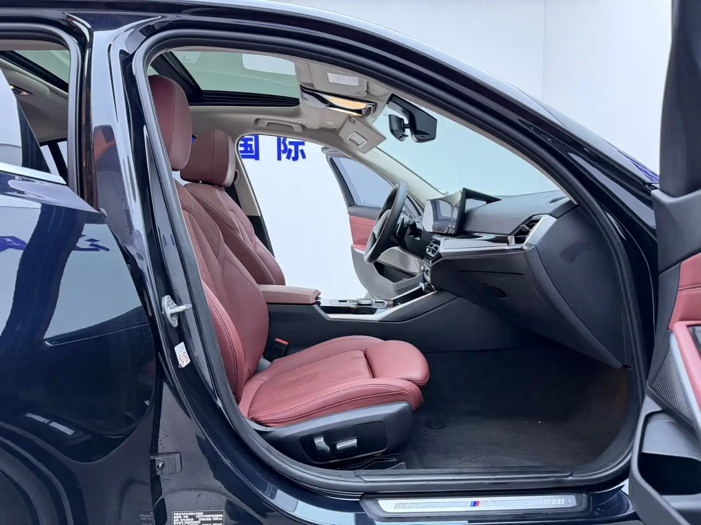 BMW 3 Series 2023 320Li M Sport Package фото 14
