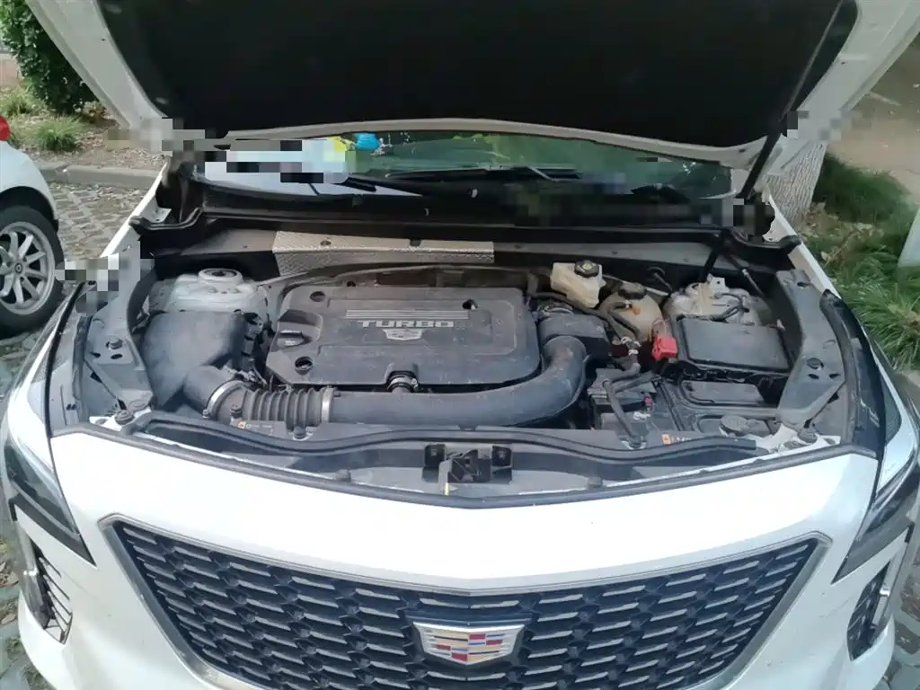 Cadillac XT4 2020 28T FWD Leading Trim фото 11