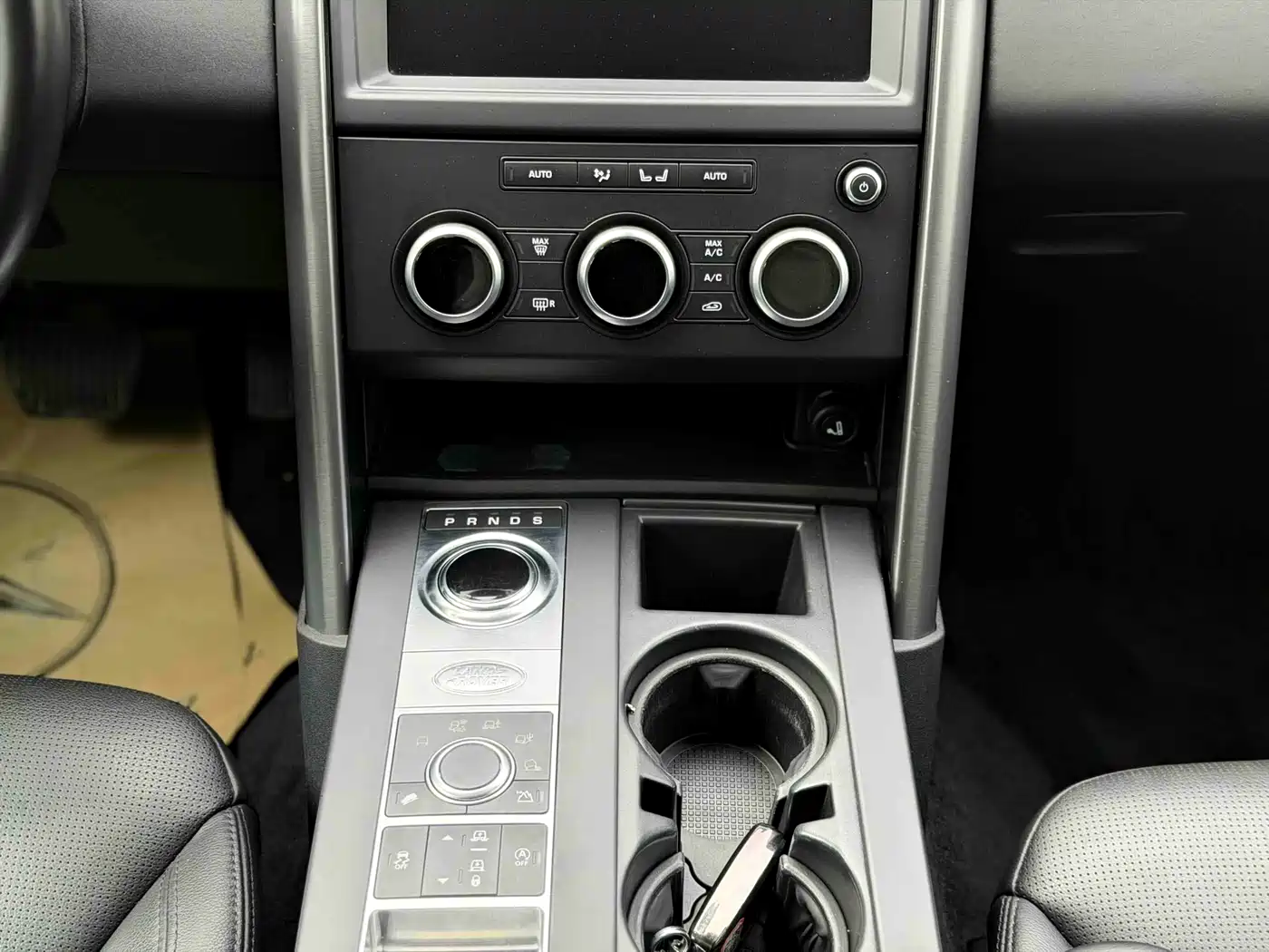 Land Rover Discovery 2020 3.0 SC V6 30th Anniversary Special Edition фото 11
