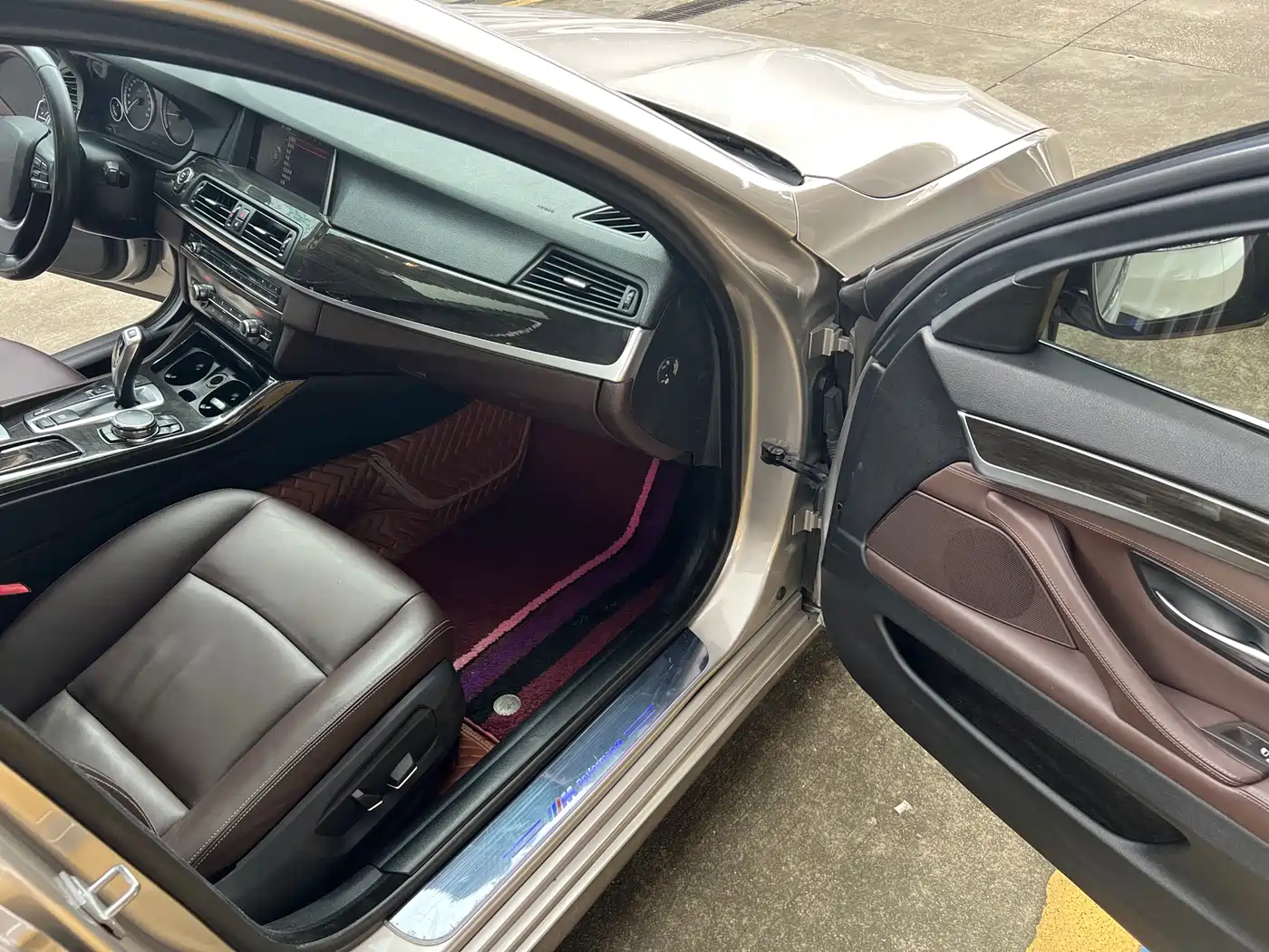 BMW 5 Series 2014 525Li Luxury Design Package фото 9