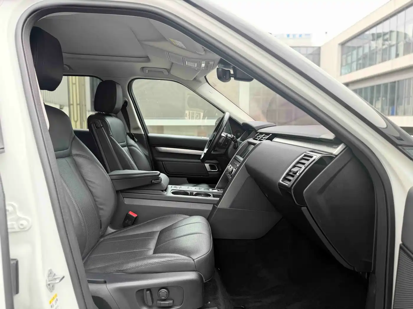 Land Rover Discovery 2020 3.0 SC V6 30th Anniversary Special Edition фото 13