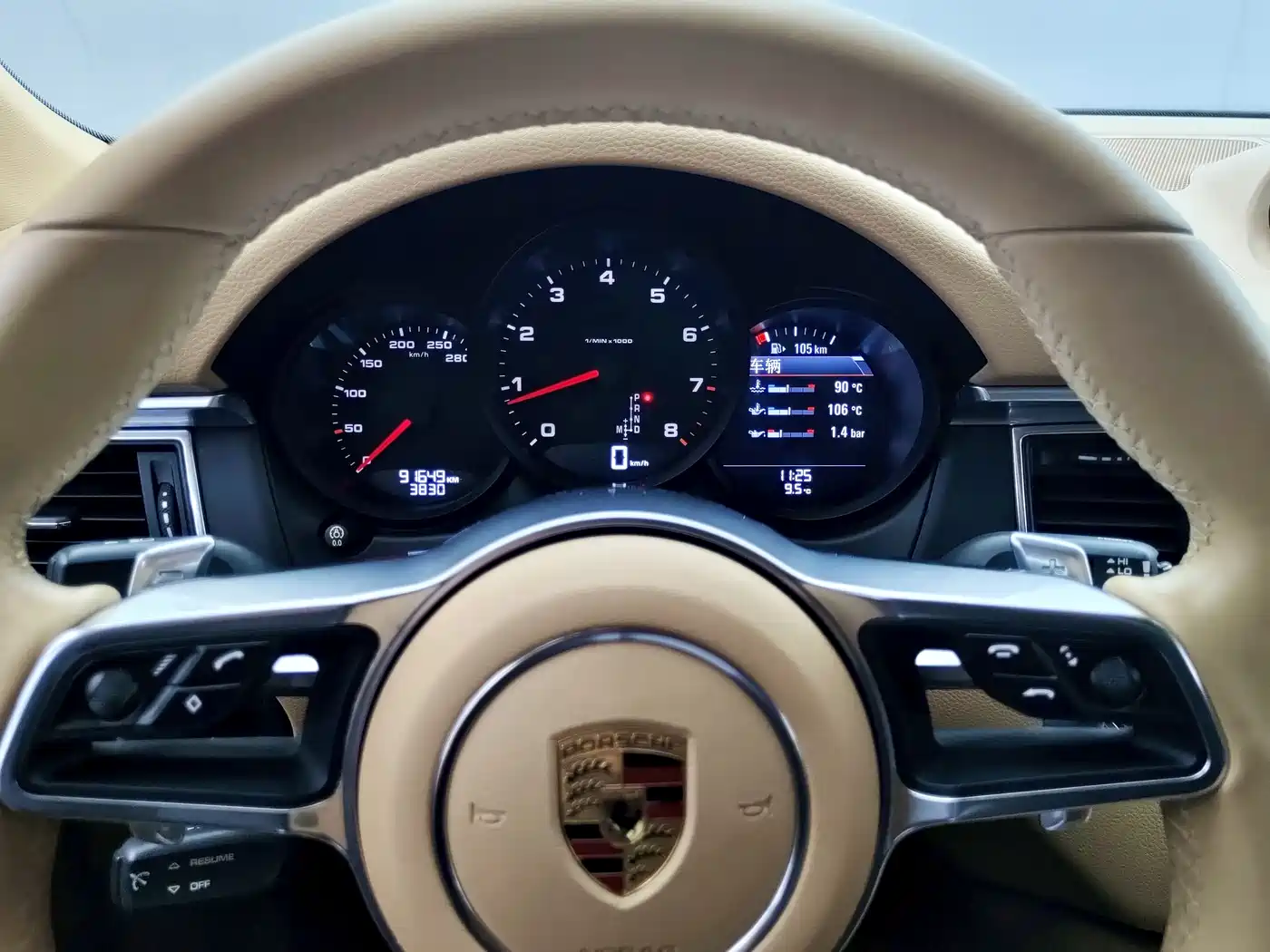 Porsche Macan 2017 Macan 2.0T фото 23