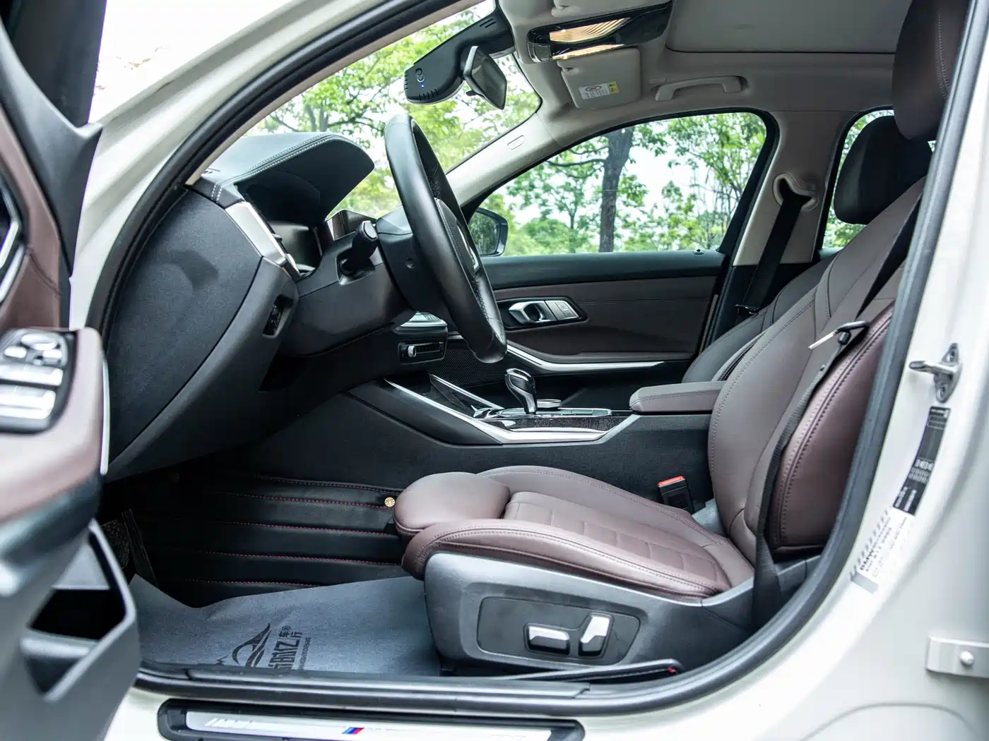 BMW 3 Series 2020 325Li M Sport Package фото 23
