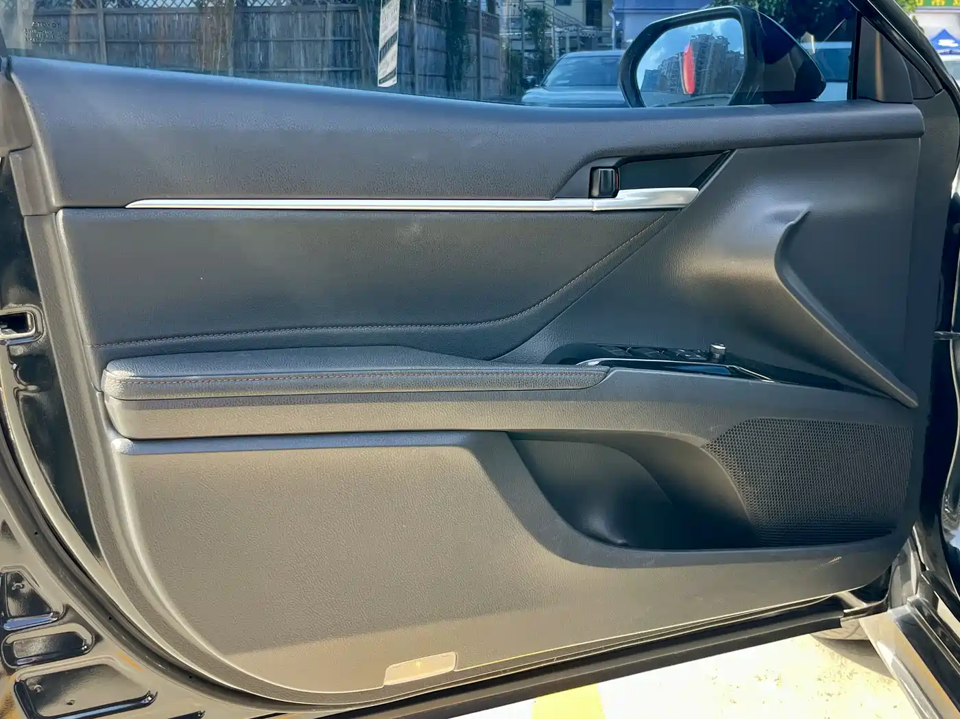 Toyota Camry 2023 2.0G Luxury Edition фото 10