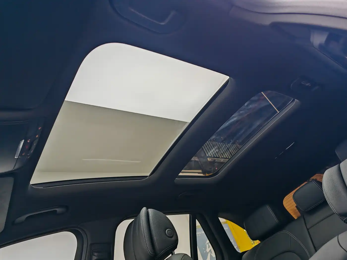 Mercedes-Benz GLC 2017 GLC 300 4MATIC Dynamic фото 17
