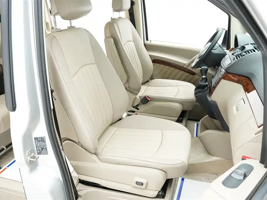 Mercedes-Benz Viano 2013 3.5L Haochi Edition фото 28