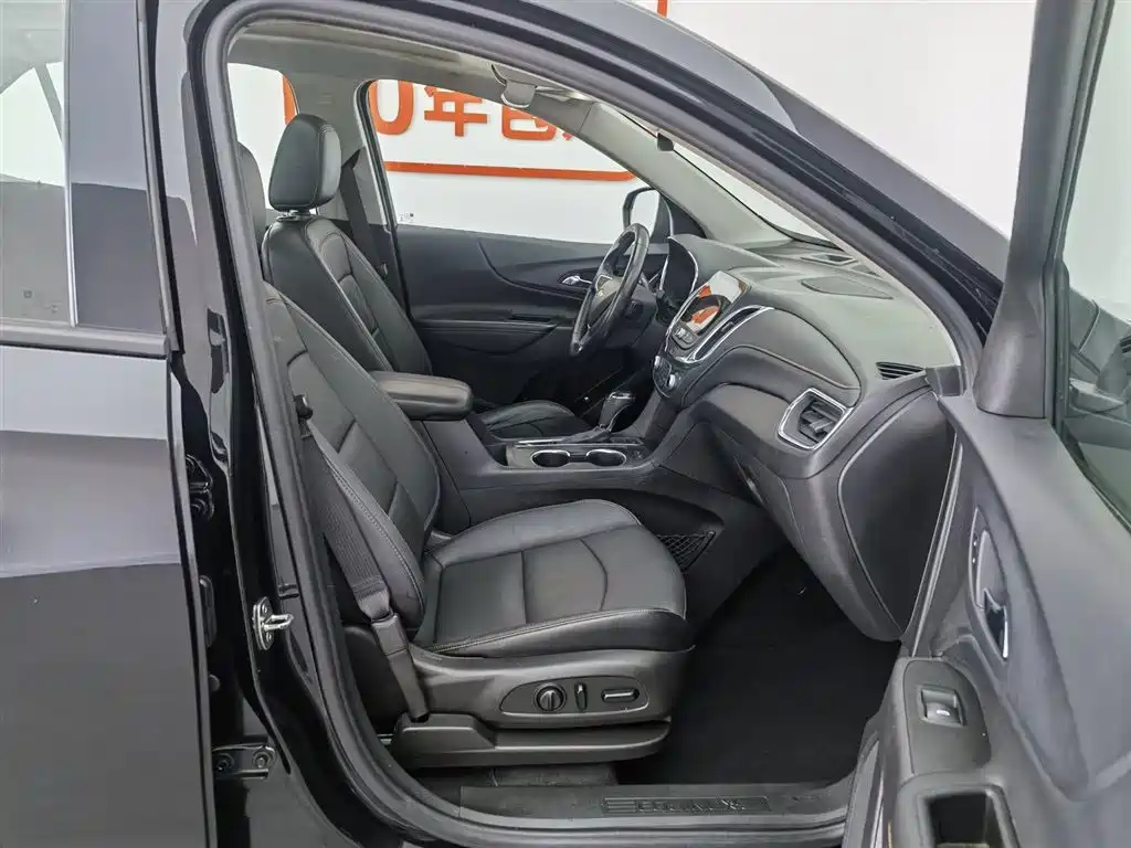 Chevrolet Equinox 2018 RS 550T Automatic 4WD Guardian Edition фото 23
