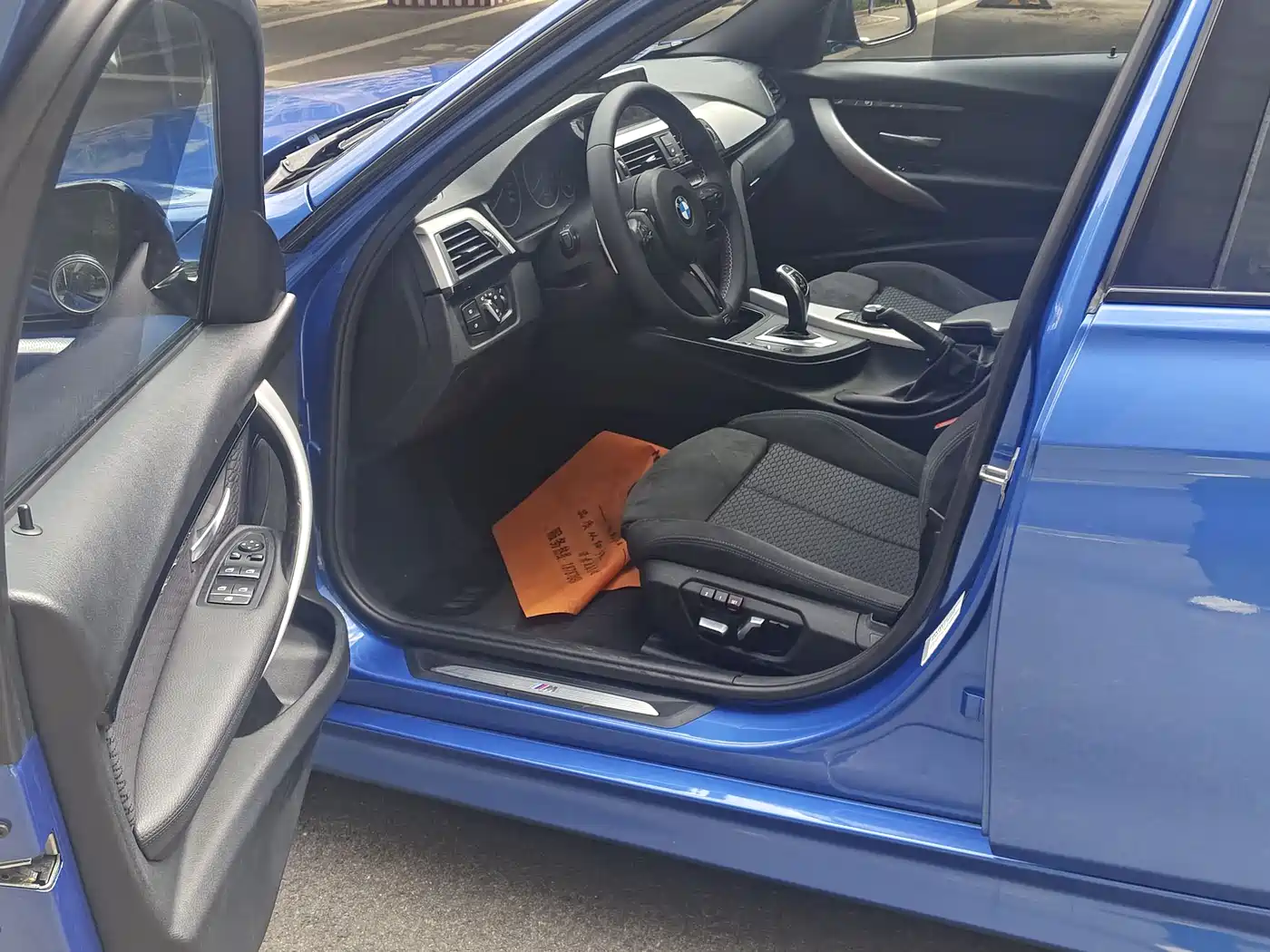 BMW 3 Series 2017 320i M Sport фото 9