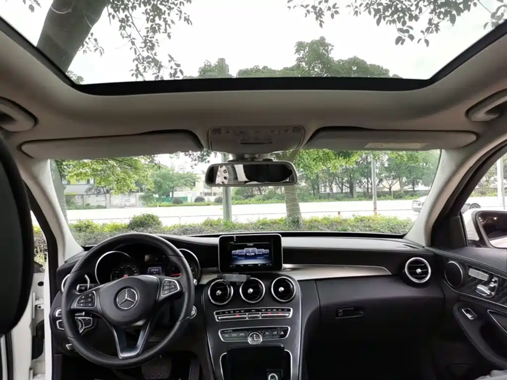 Mercedes-Benz C-Class 2017 C 200 L Sport фото 18