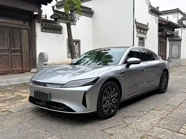Chery Fengyun Fengyun A9L 2025 Model 260 Extended Range Premium Edition