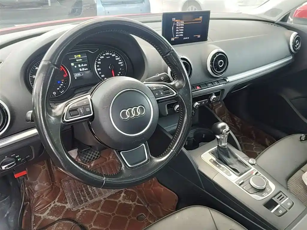 Audi A3 (Import) 2014 Limousine 40 TFSI S line Comfort фото 11