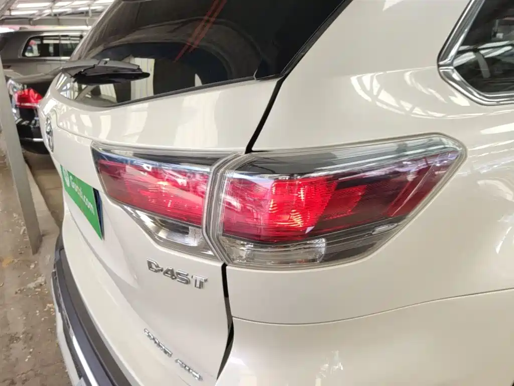 Toyota Highlander 2015 2.0T AWD Luxury Edition 7-seater фото 8