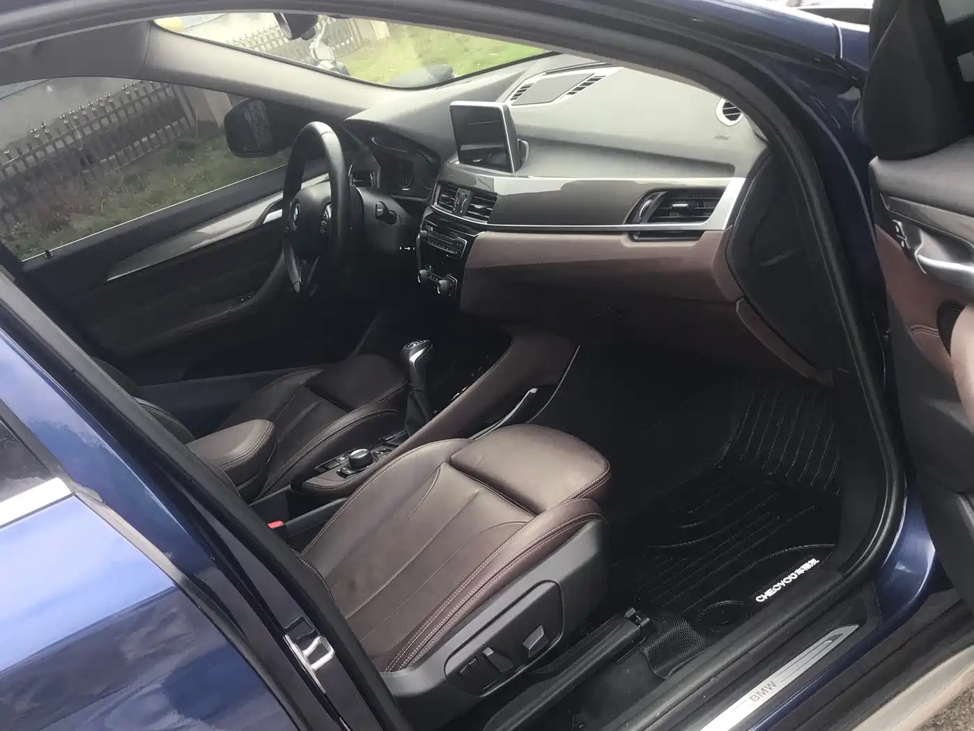 BMW X1 2018 sDrive18Li Premium Model фото 10