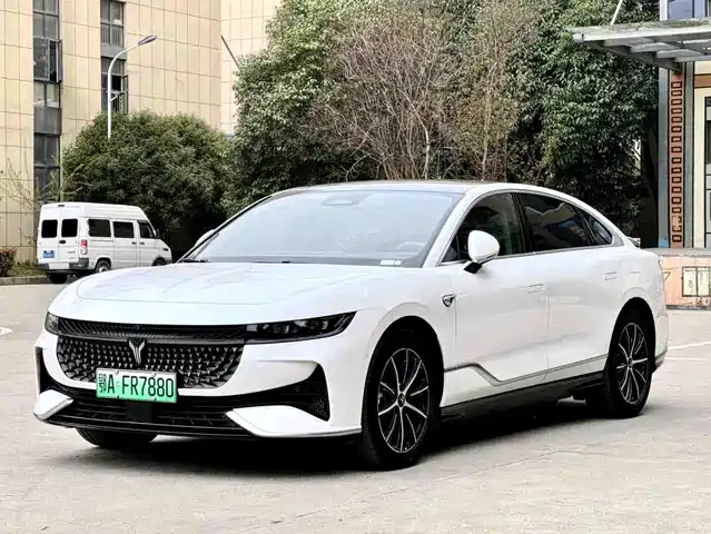 Voyah Auto VOYAH Zhuiguang 2024 PHEV AWD Ultra-long Range Executive Edition