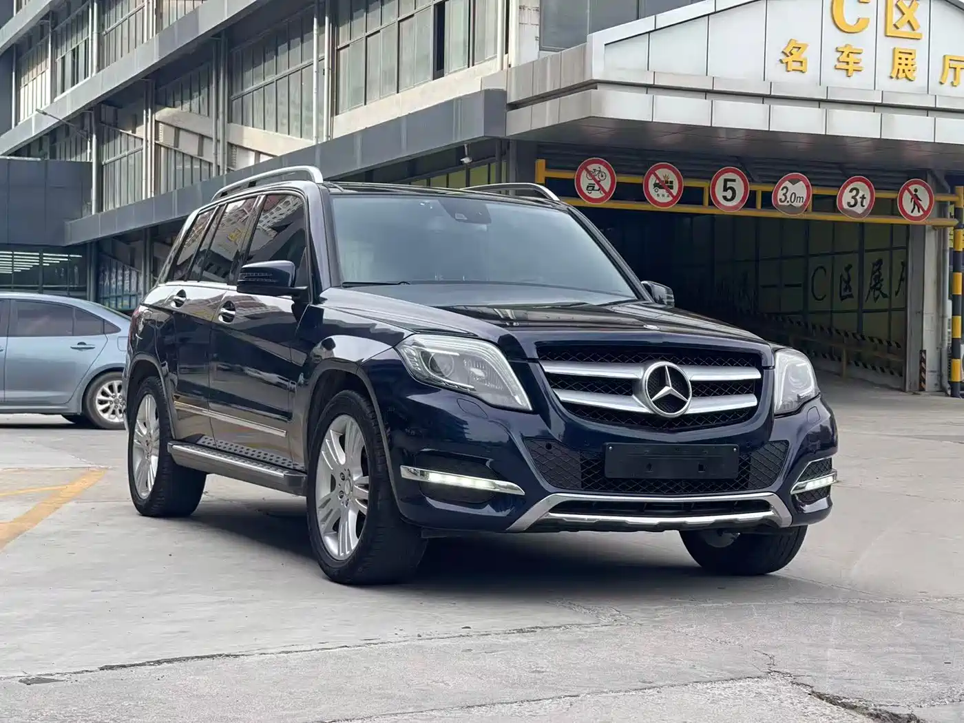 Mercedes-Benz GLK-Class 2013 GLK 300 4MATIC Fashion фото 3