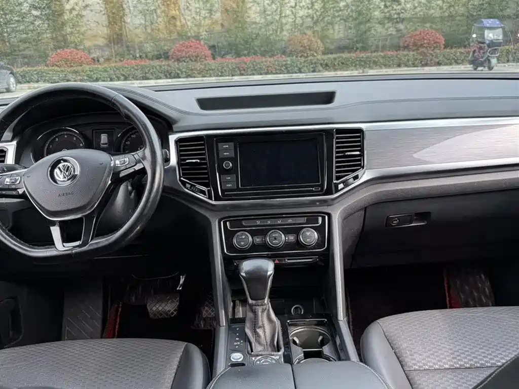 Volkswagen Teramont 2019 380TSI 4WD Comfort China V фото 9