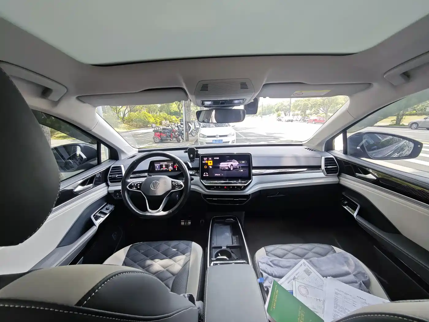Volkswagen ID.6 CROZZ 2022 Long Range PRO Edition фото 7