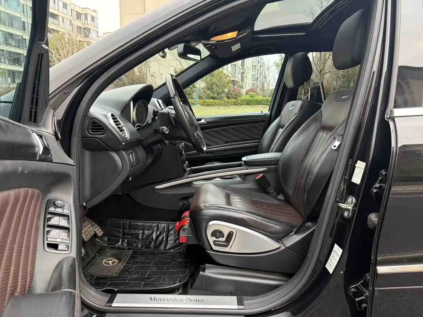 Mercedes-Benz GL-Class 2011 GL 450 Prestige Grand Edition фото 7