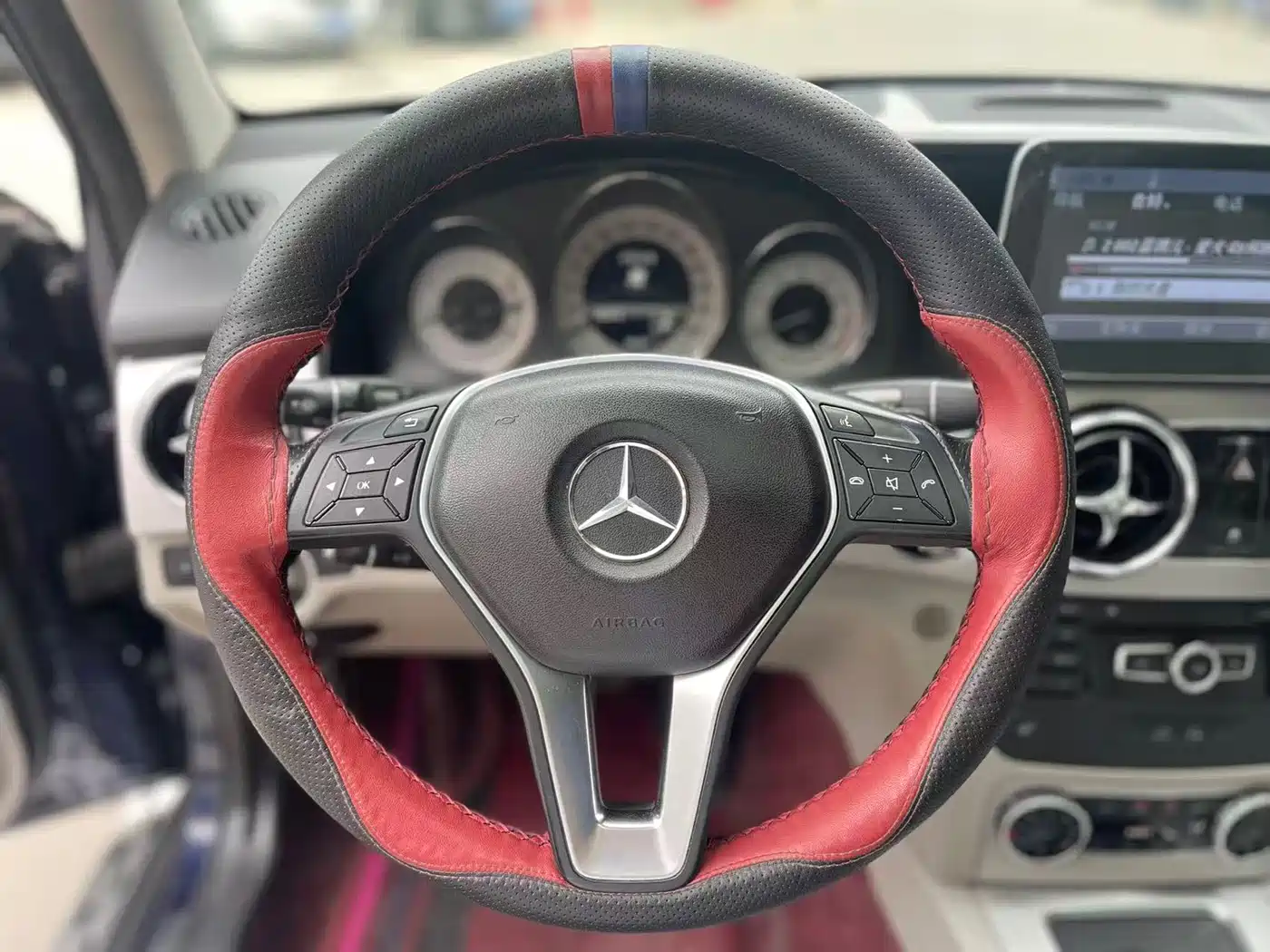 Mercedes-Benz GLK-Class 2013 GLK 300 4MATIC Fashion фото 13