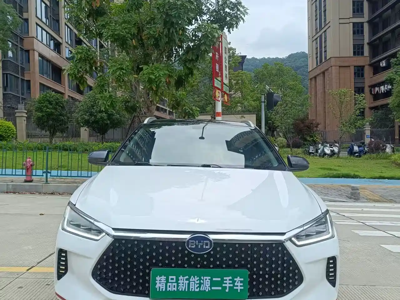 BYD e2 2021 Premium Model фото 2