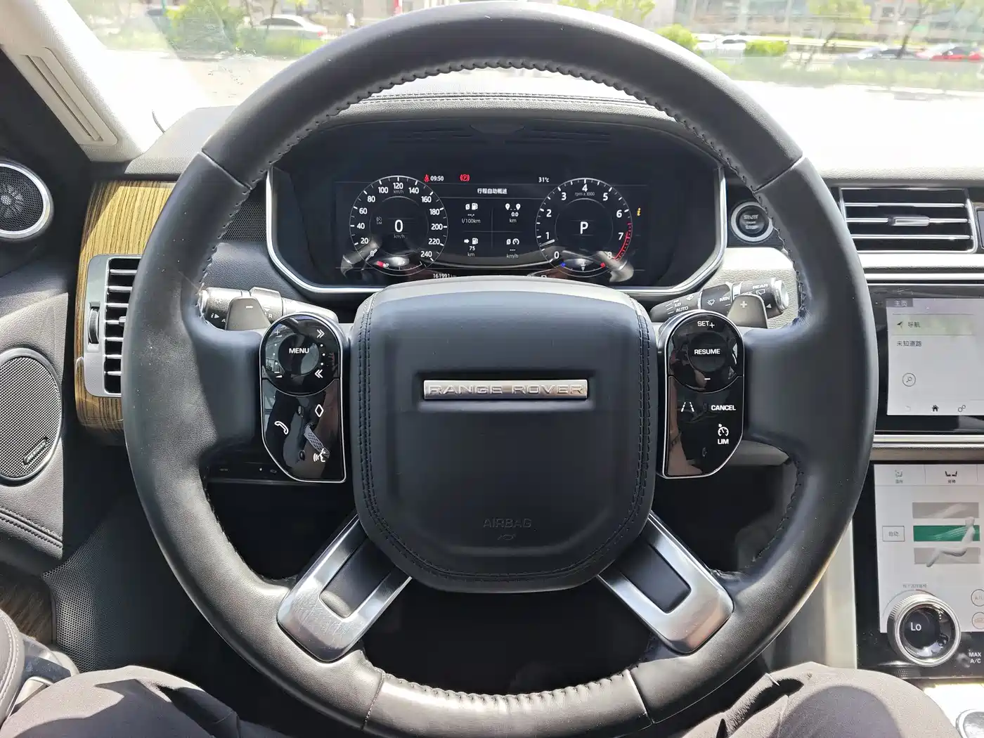 Land Rover Range Rover 2018 3.0 SC V6 Golden Age Edition фото 13