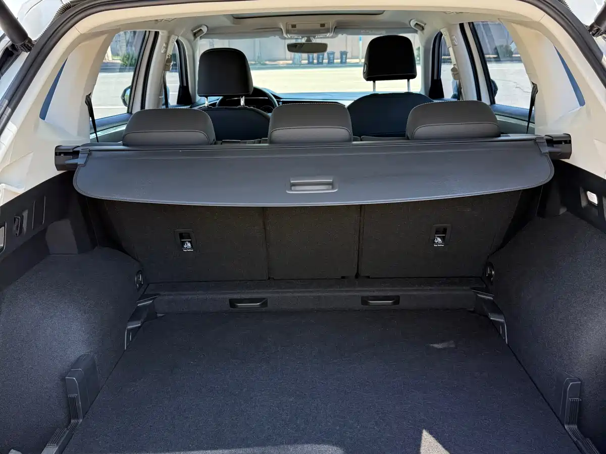 Volkswagen Tayron 2022 280TSI 2WD Luxury Smart Connect Edition фото 8