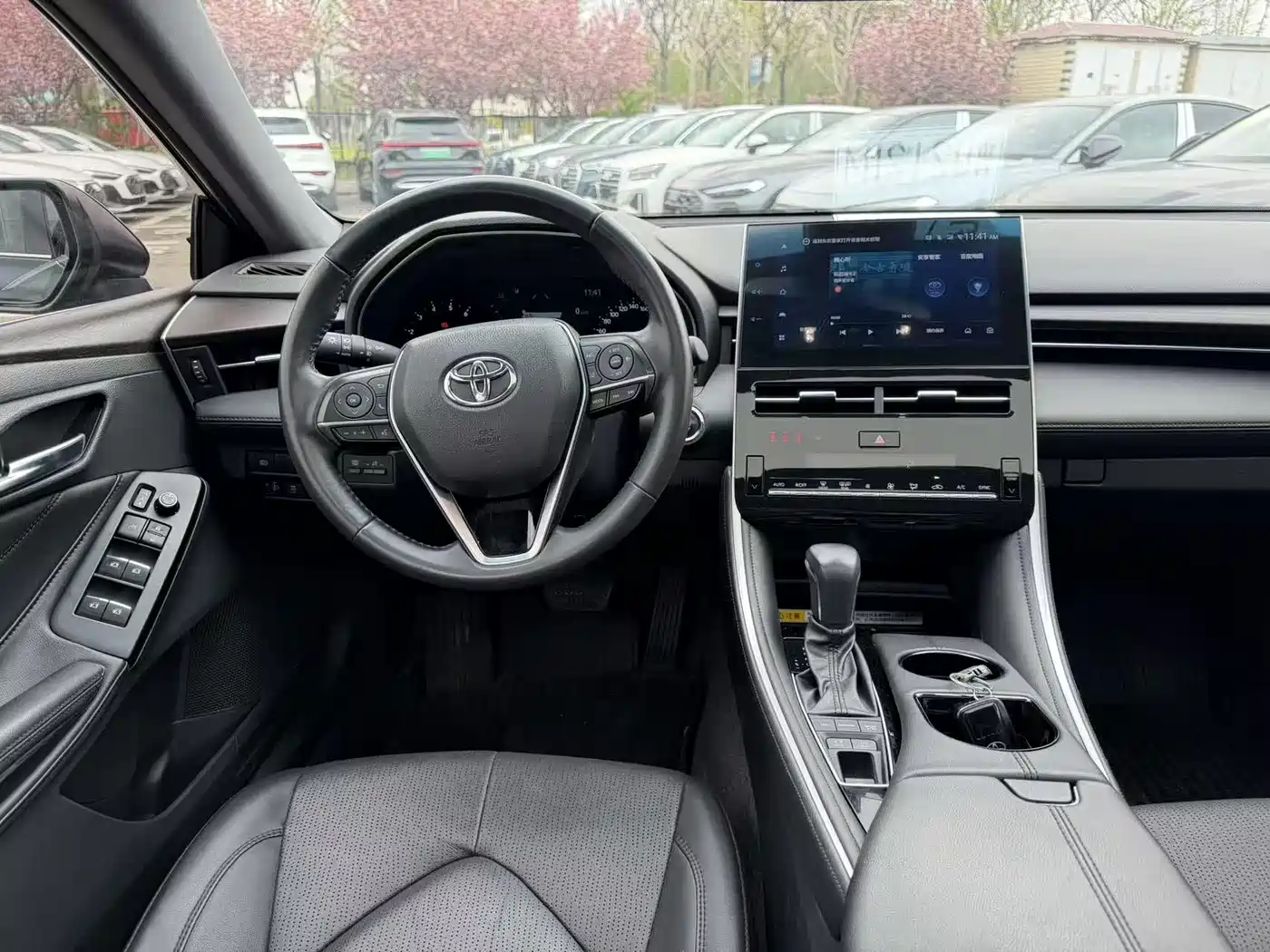 TOYOTA ASIAN DRAGON