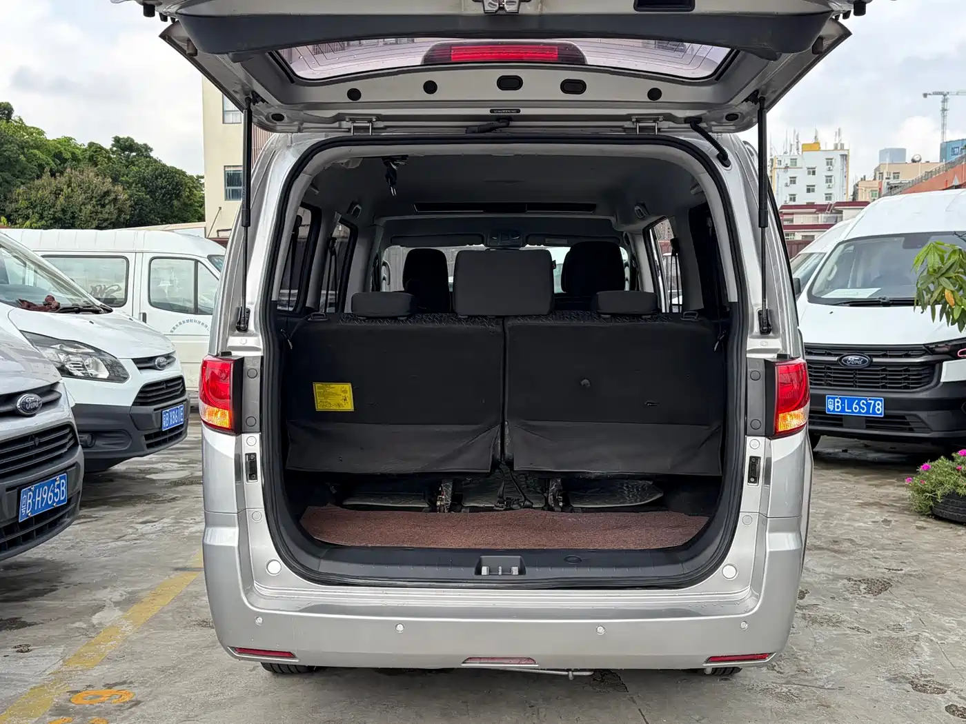 JAC Refine M4 2017 2017 1.9T Diesel Manual Luxury