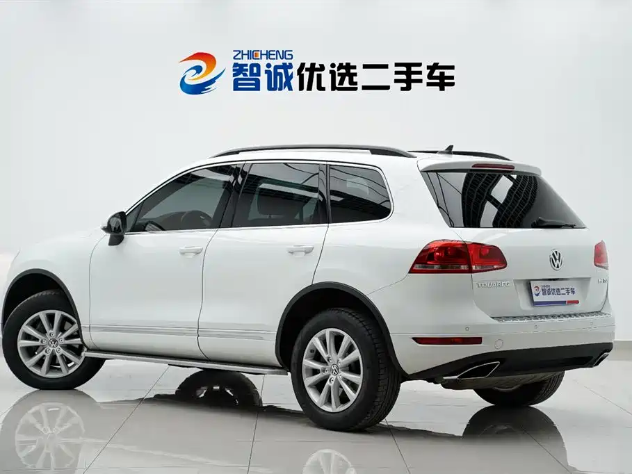 Volkswagen Touareg 2011 3.0TSI Premium фото 6