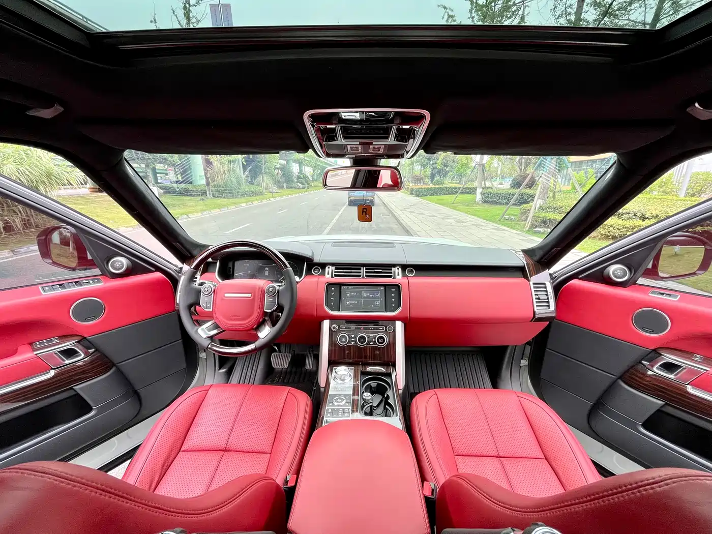 Land Rover Range Rover 2015 3.0 TDV6 Vogue фото 15
