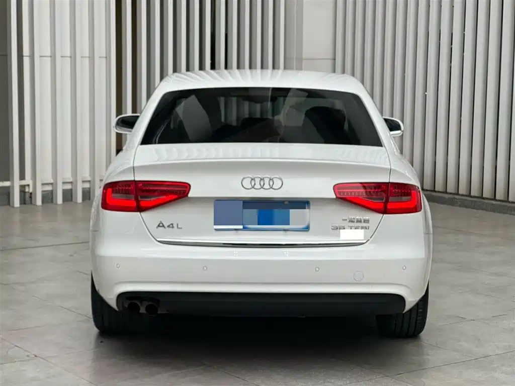 Audi A4L 2016 30 TFSI Collector's Edition Automatic Comfort фото 5