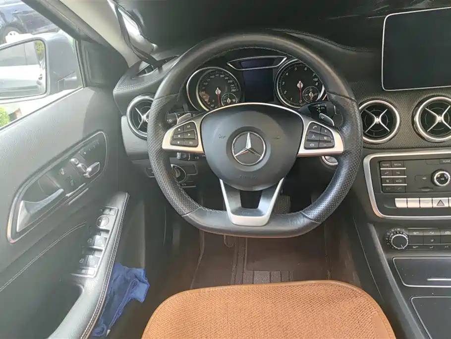 Mercedes-Benz GLA 2019 GLA 200 Fashion фото 15