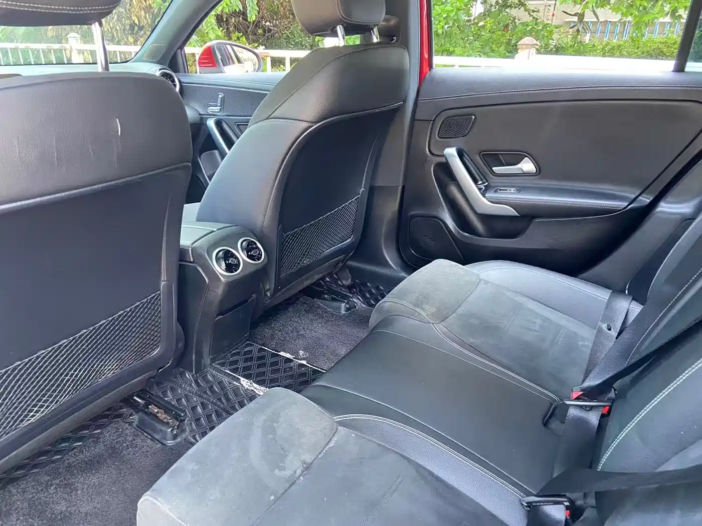 Mercedes-Benz A-Class 2019 A 200 L Sport Sedan фото 6