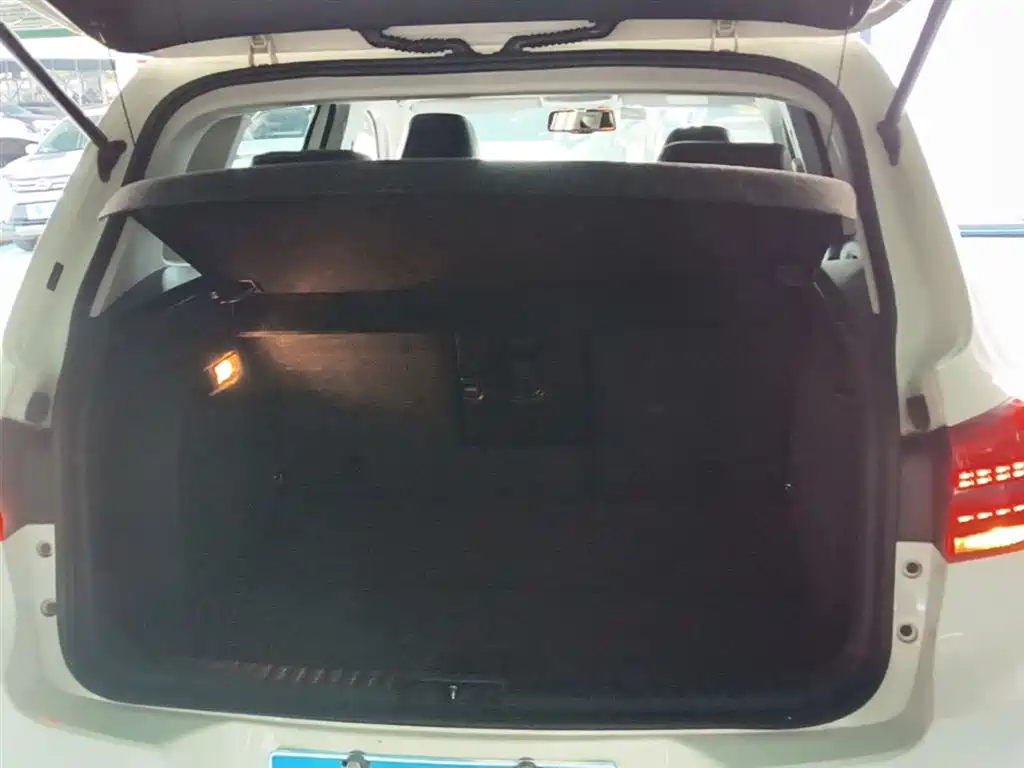 Volkswagen Tiguan 2015 1.8TSI Automatic 2WD Highline фото 19