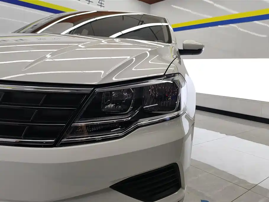 Volkswagen Jetta 2017 1.4L Manual Fashion фото 5