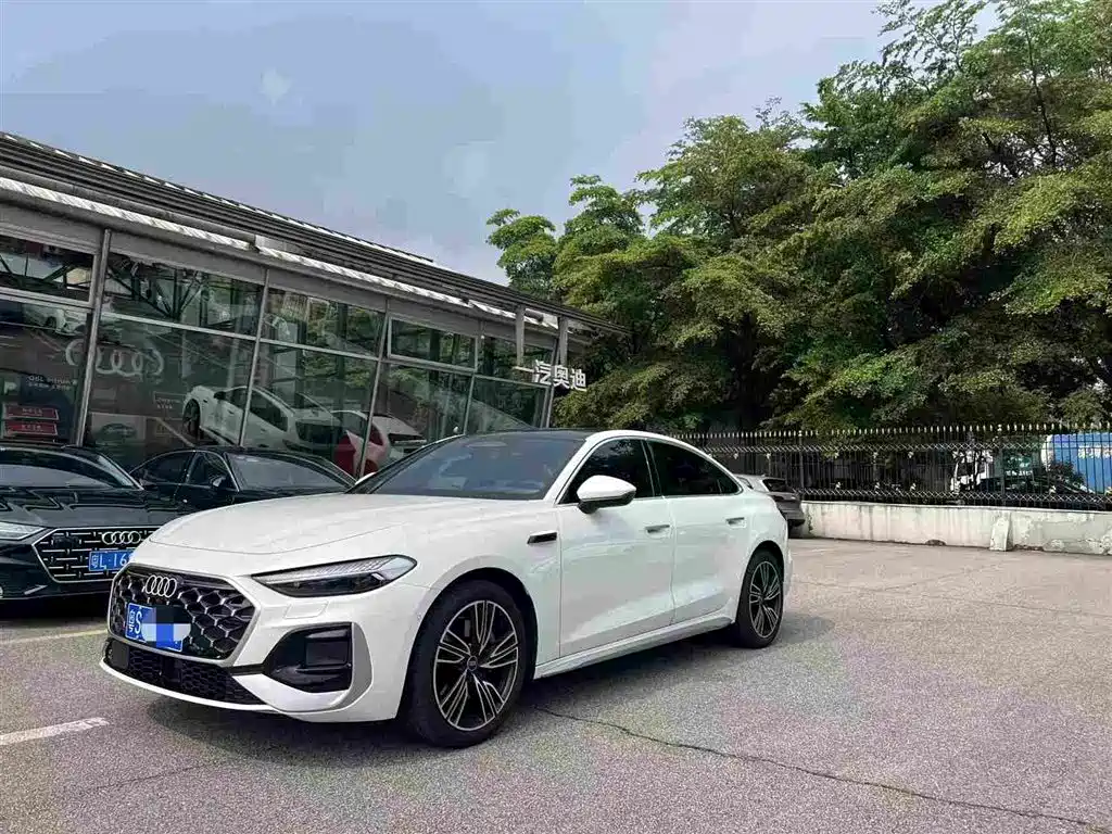 Audi A5L 2025 2.0T Navigation Edition