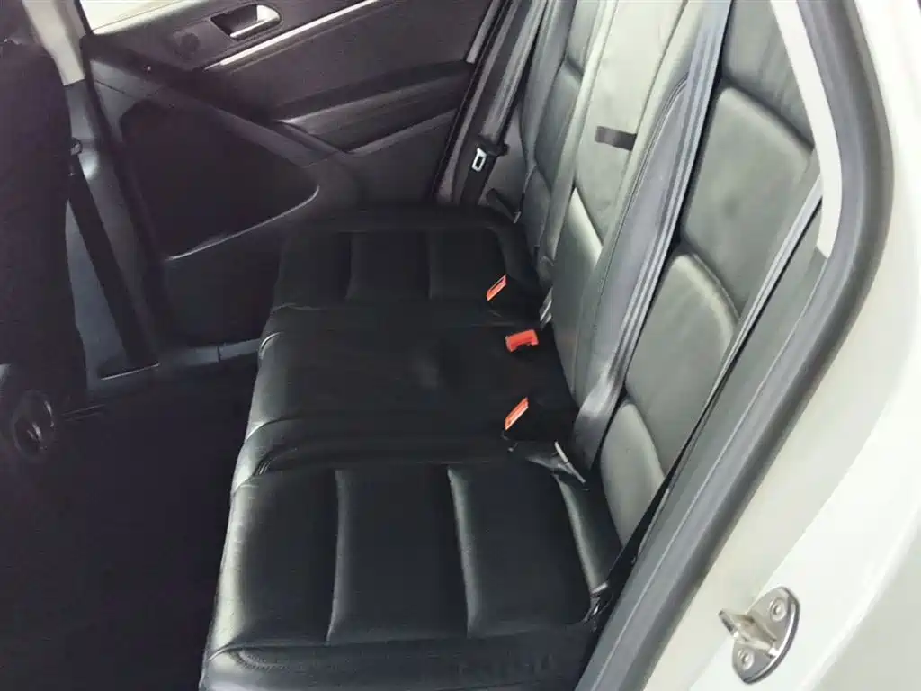 Volkswagen Tiguan 2015 1.8TSI Automatic 2WD Highline фото 17