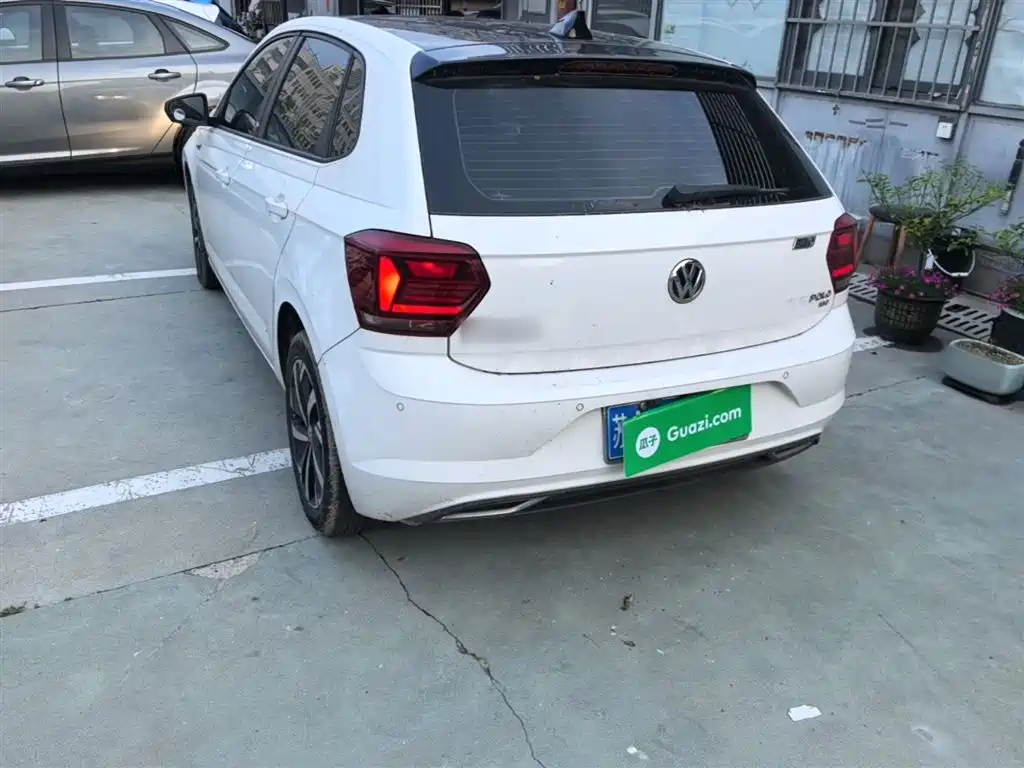 Volkswagen Polo 2019 Plus 1.5L Automatic Beats Trendy Edition фото 5