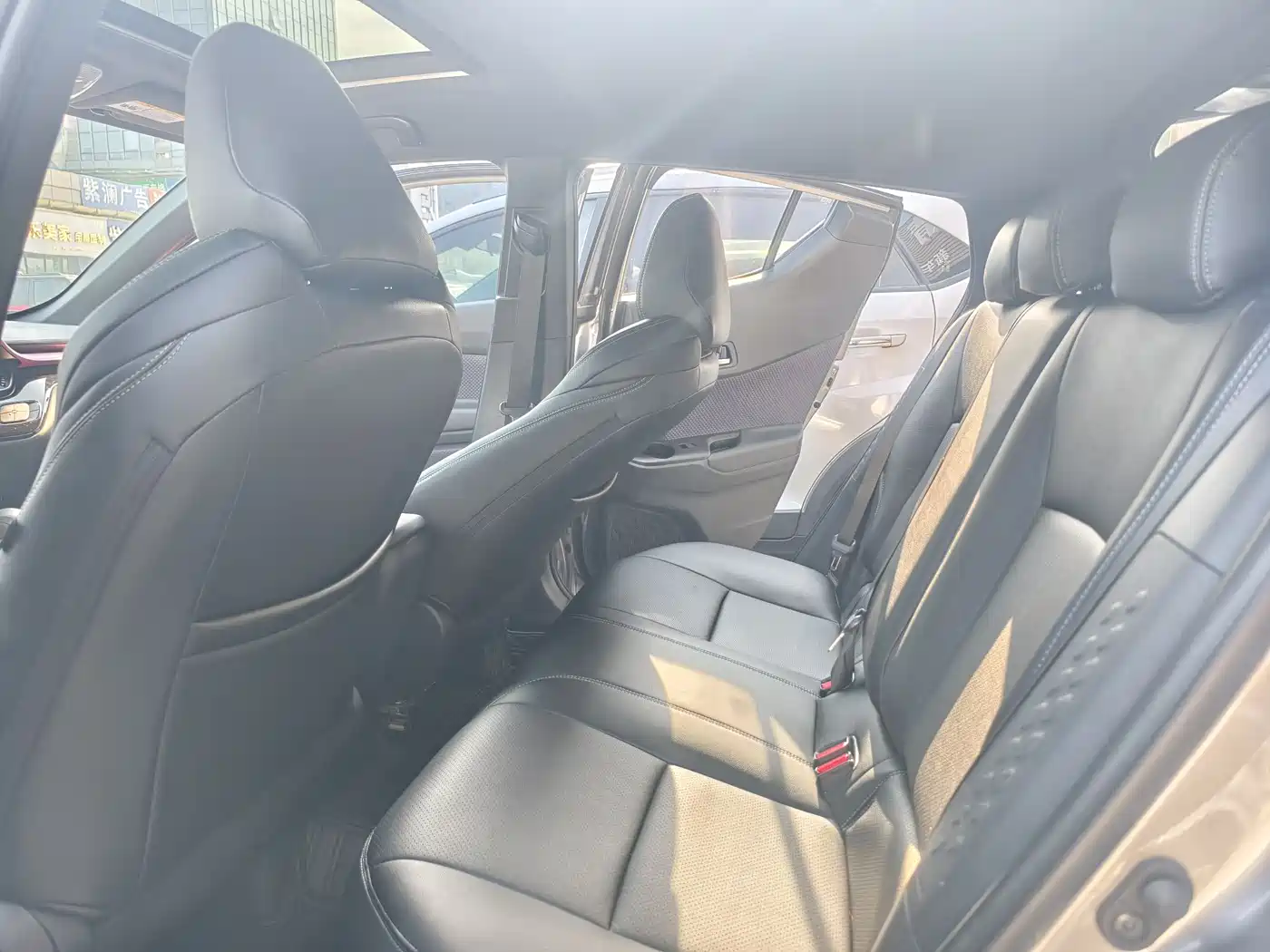 Toyota IZOA 2020 2.0L Yi Xiang Edition фото 6