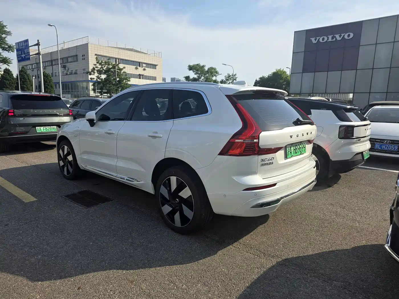 Volvo XC60 Plug-in Hybrid 2025 2025 Plug-in Hybrid Long Range AWD Zhiya Luxury Edition
