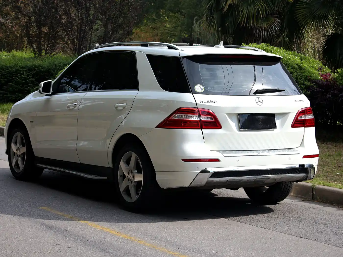 Mercedes-Benz M-Class 2012 Model ML 350 Luxury фото 5