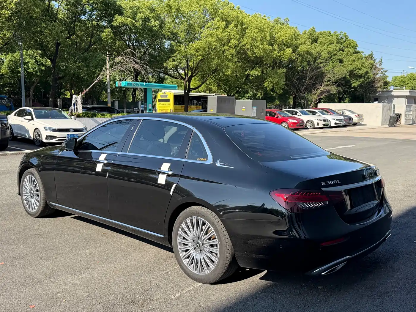 Mercedes-Benz E-Class 2023 E 300 L Sport Luxury фото 21