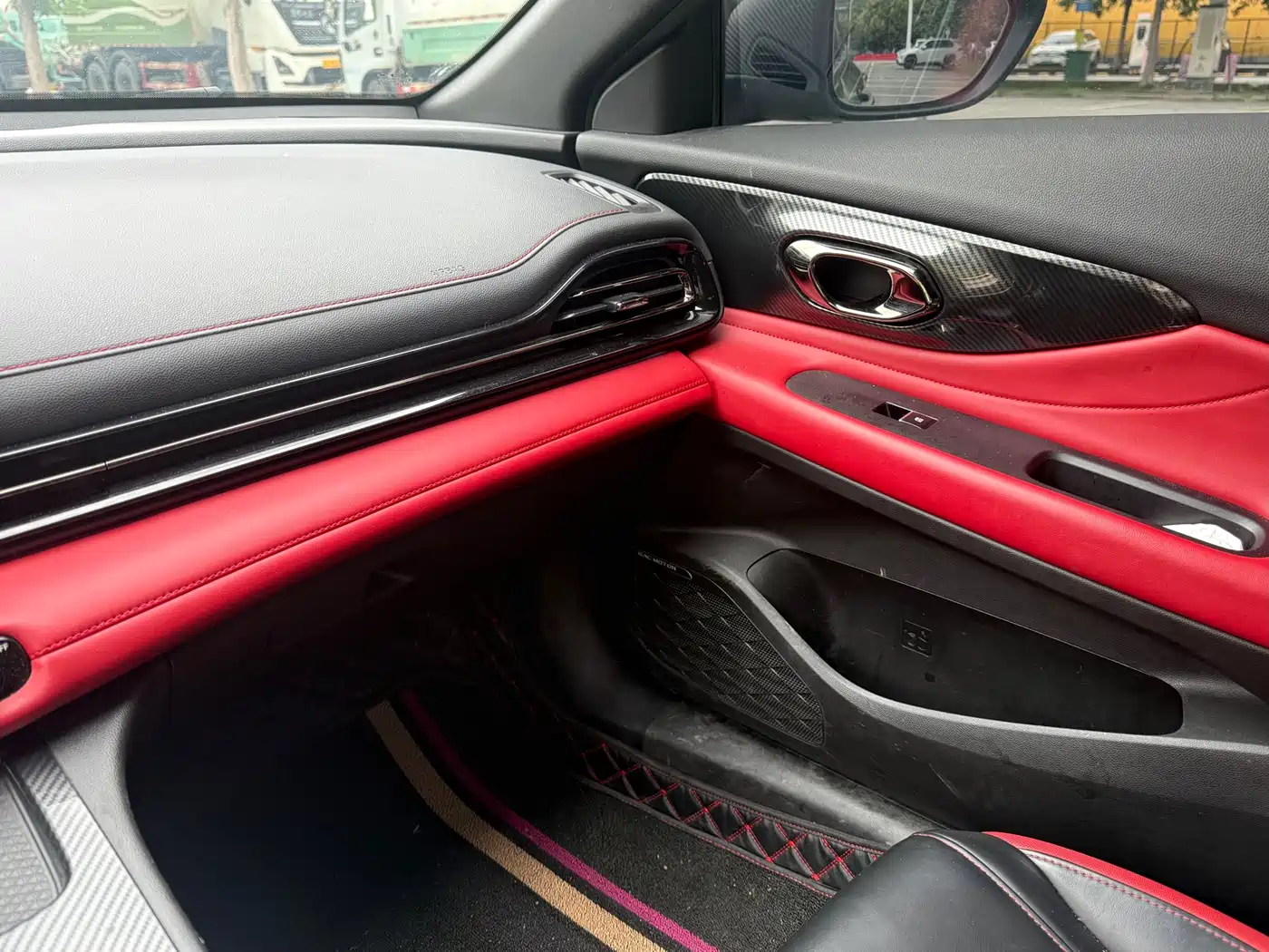 GAC Trumpchi Trumpchi Emkoo 2022 270T DCT J16 Galaxy Fighter Edition фото 18