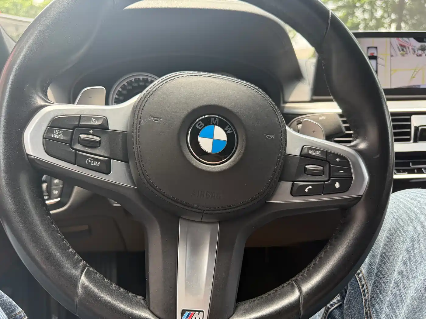 BMW 5 Series 2018 530Li Premium M Sport Package фото 24