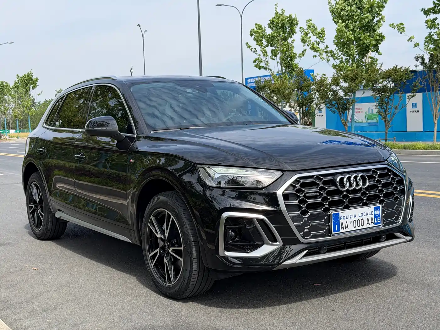 Audi Q5L 2025 40 TFSI Fashion Dynamic фото 3