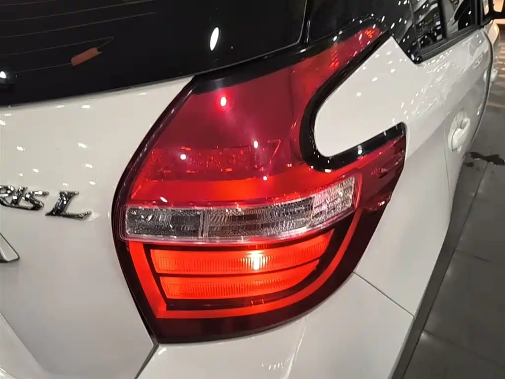 Toyota YARiS L Zhi Xuan 2021 1.5L CVT Leading Edition фото 8