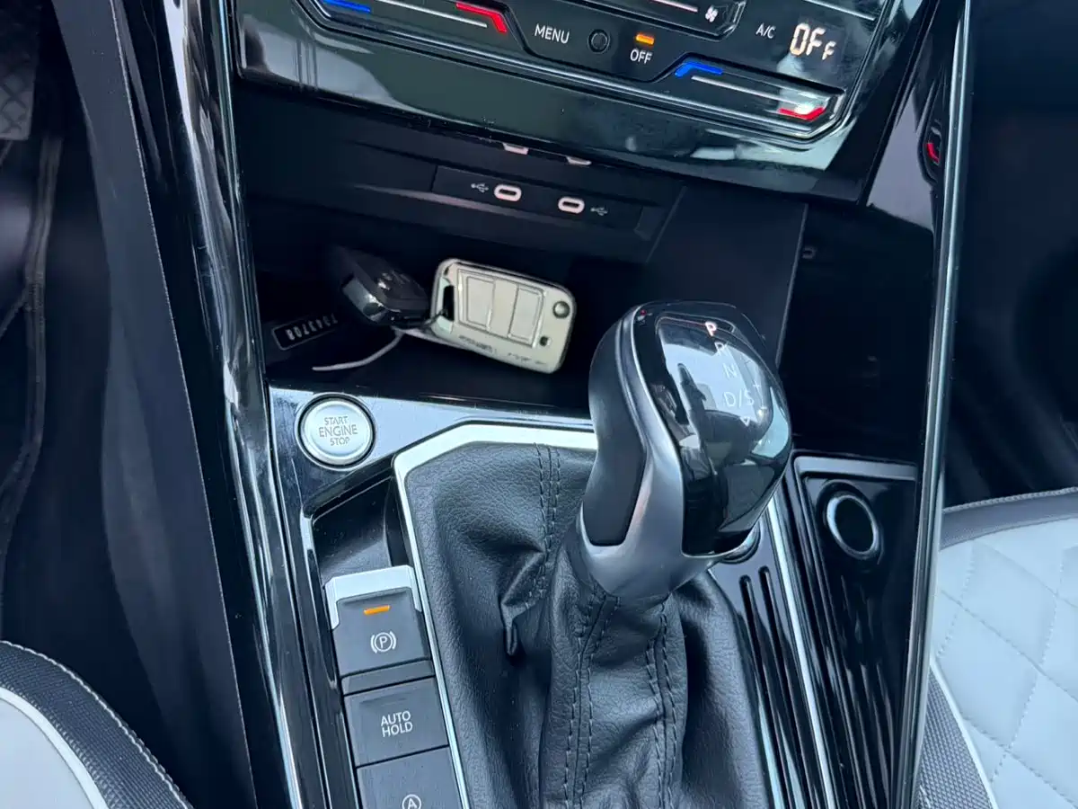 Volkswagen Tayron 2023 280TSI 2WD Luxury Plus Advanced Edition фото 10