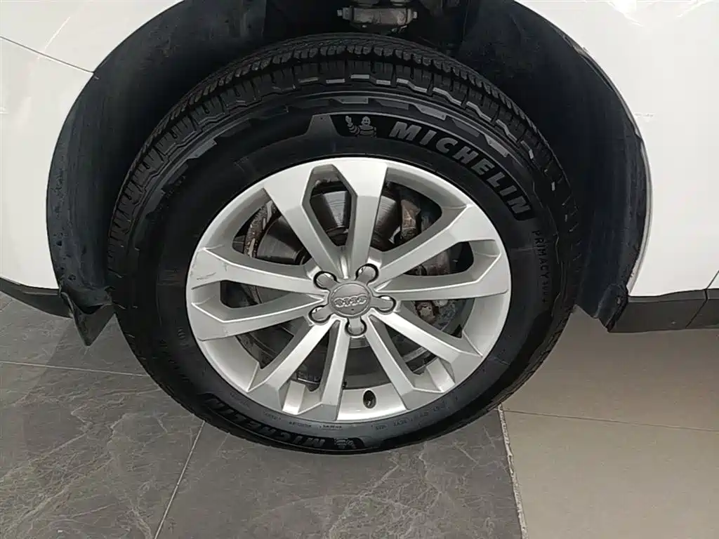 Audi Q5 2015 40 TFSI Technology фото 23