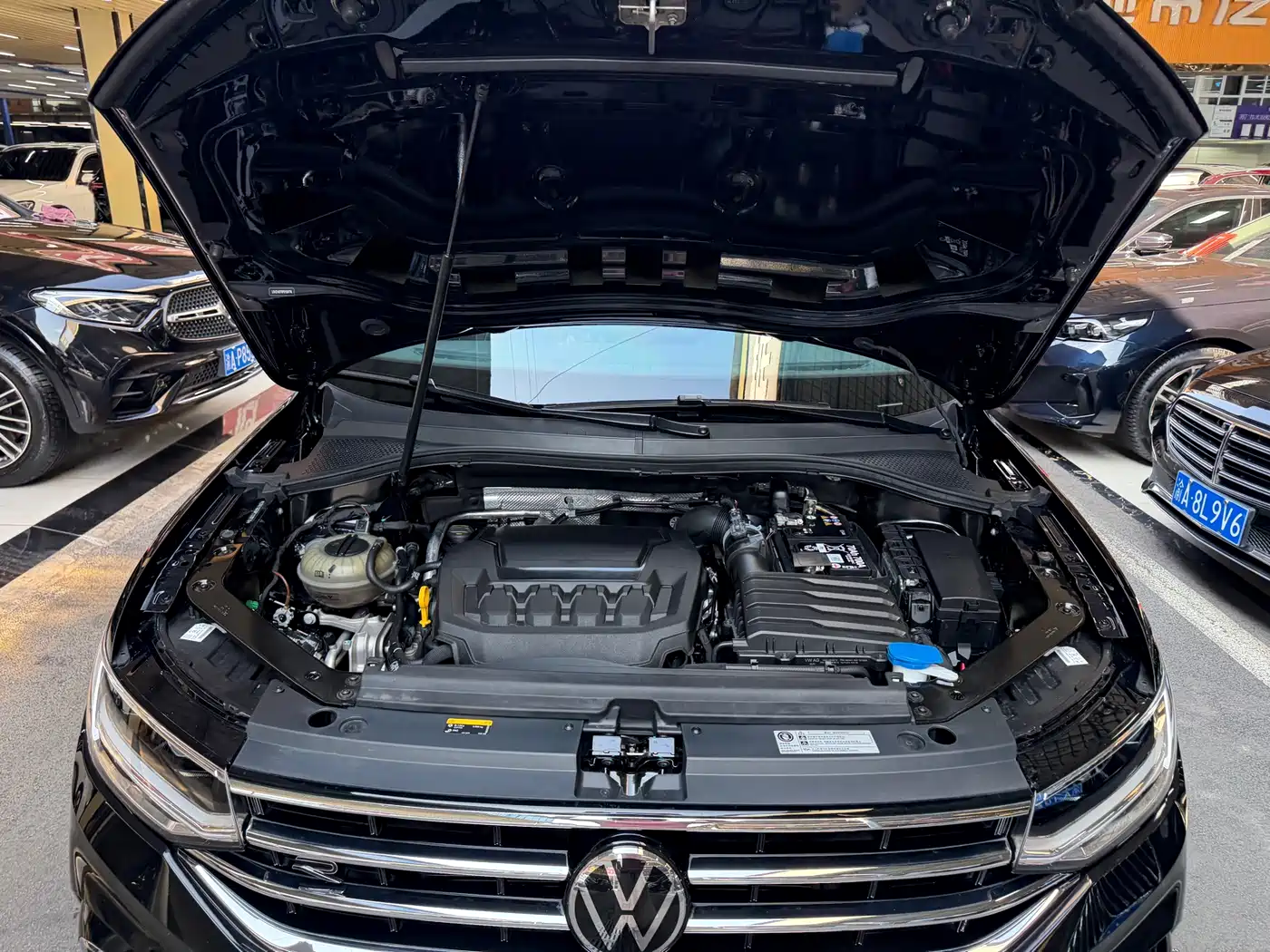 Volkswagen Tiguan L 2024 330TSI Automatic 2WD R-Line Premium Enjoyment Edition фото 28