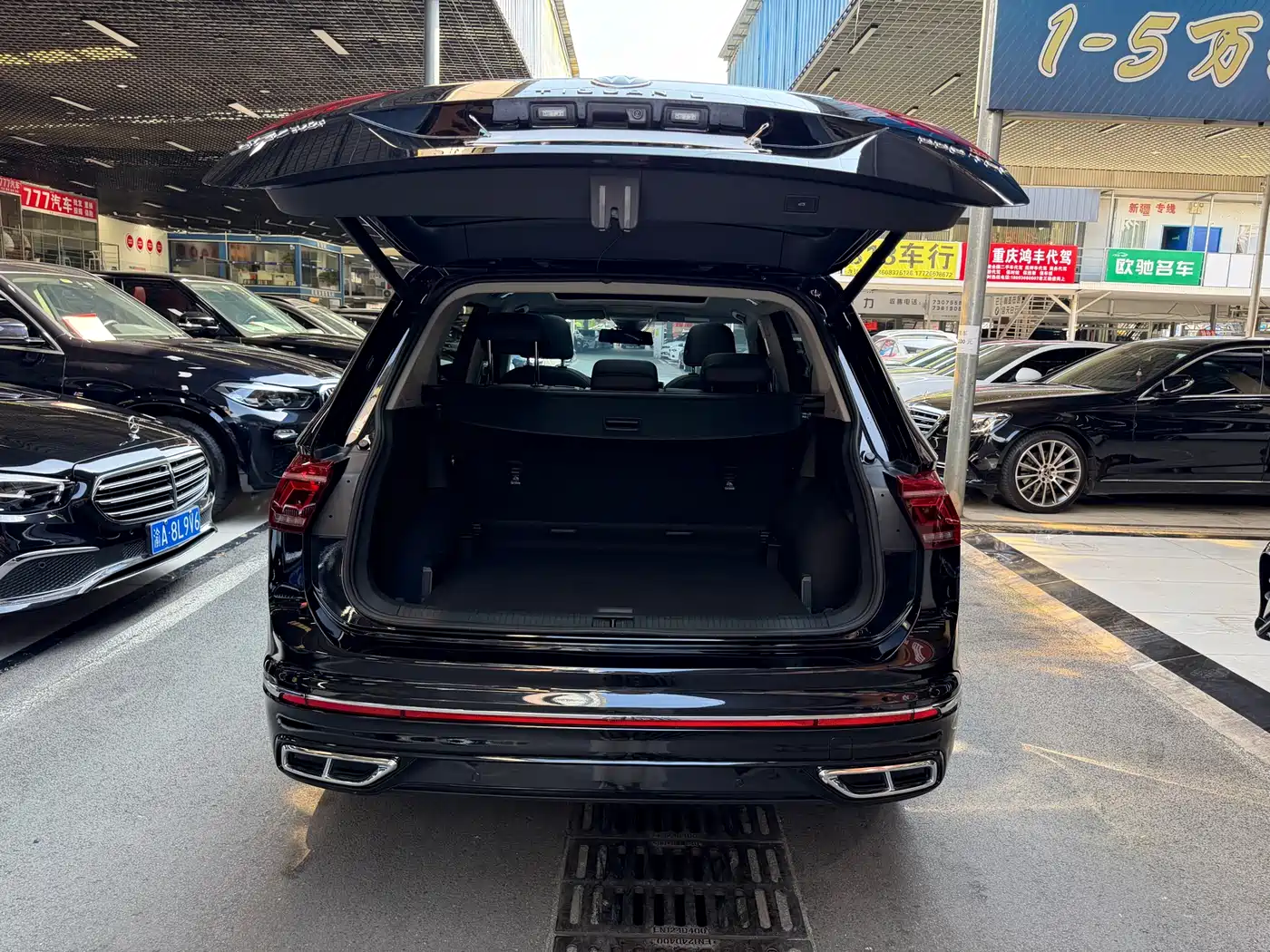 Volkswagen Tiguan L 2024 330TSI Automatic 2WD R-Line Premium Enjoyment Edition фото 32